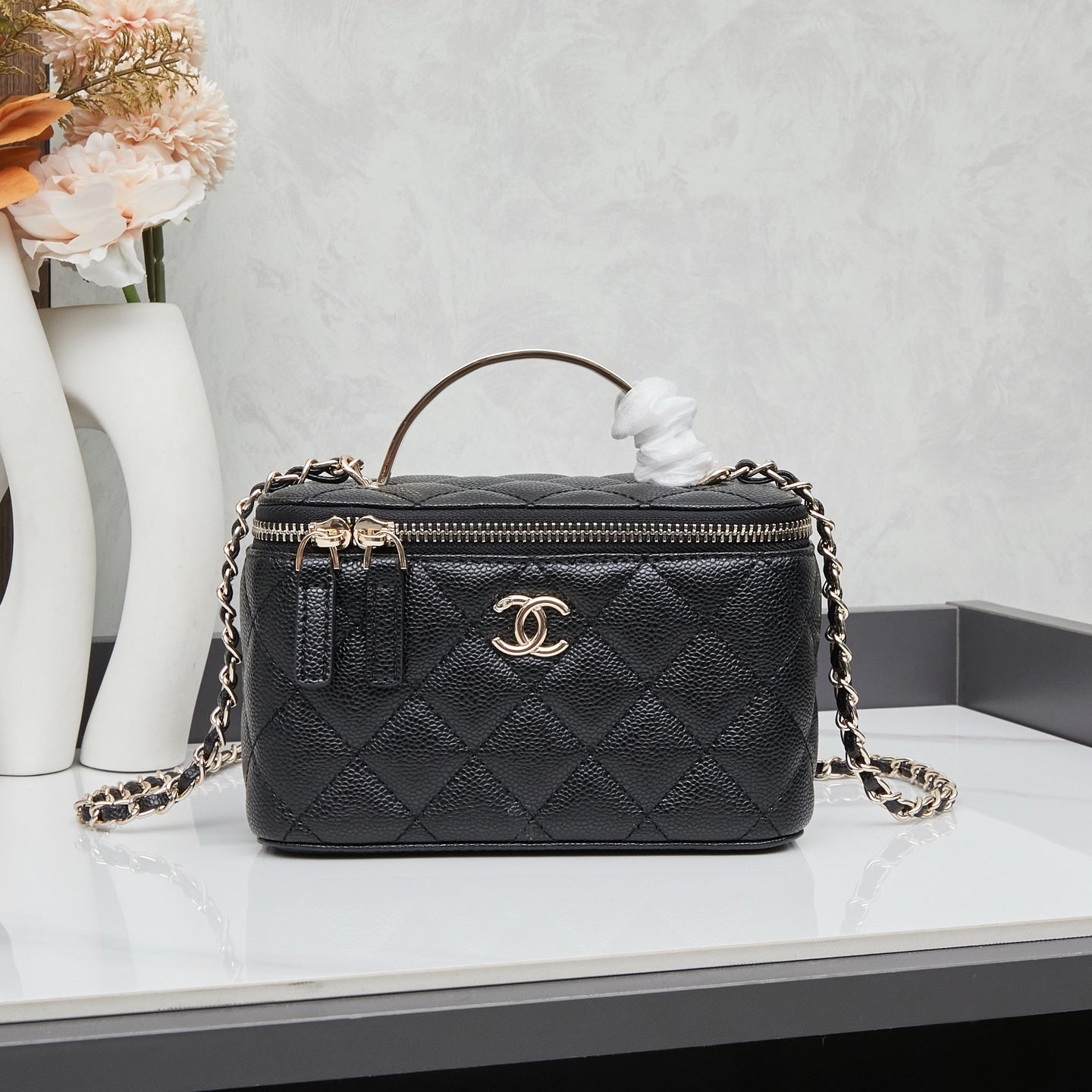 The Ivy makeup bag