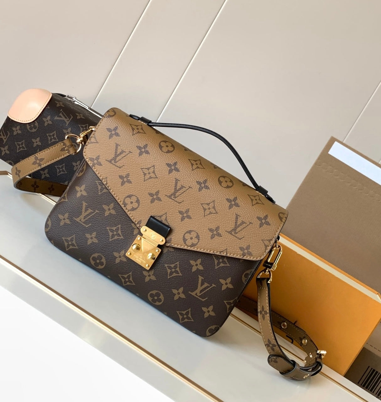 The Lexi purse