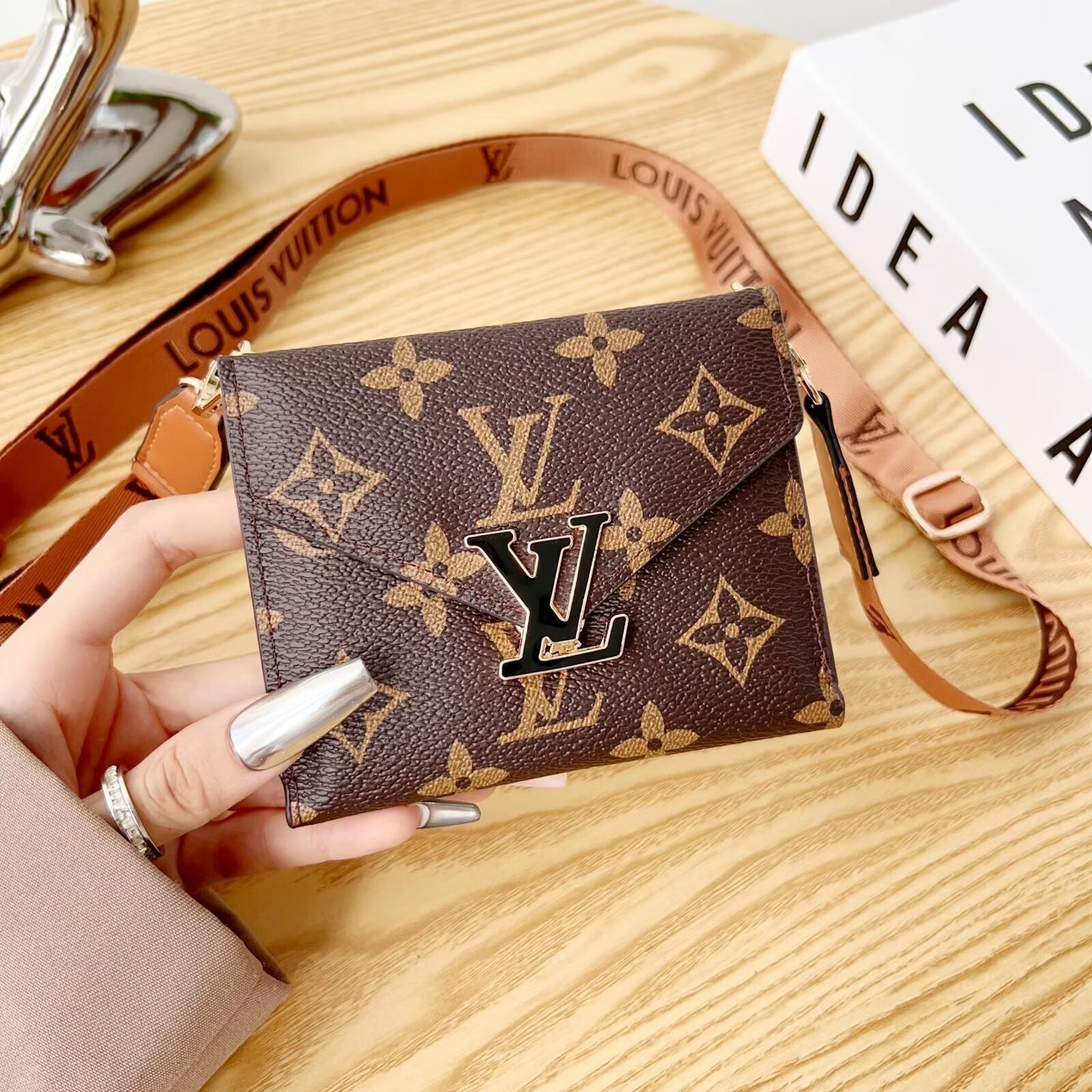 The Fiona wallet