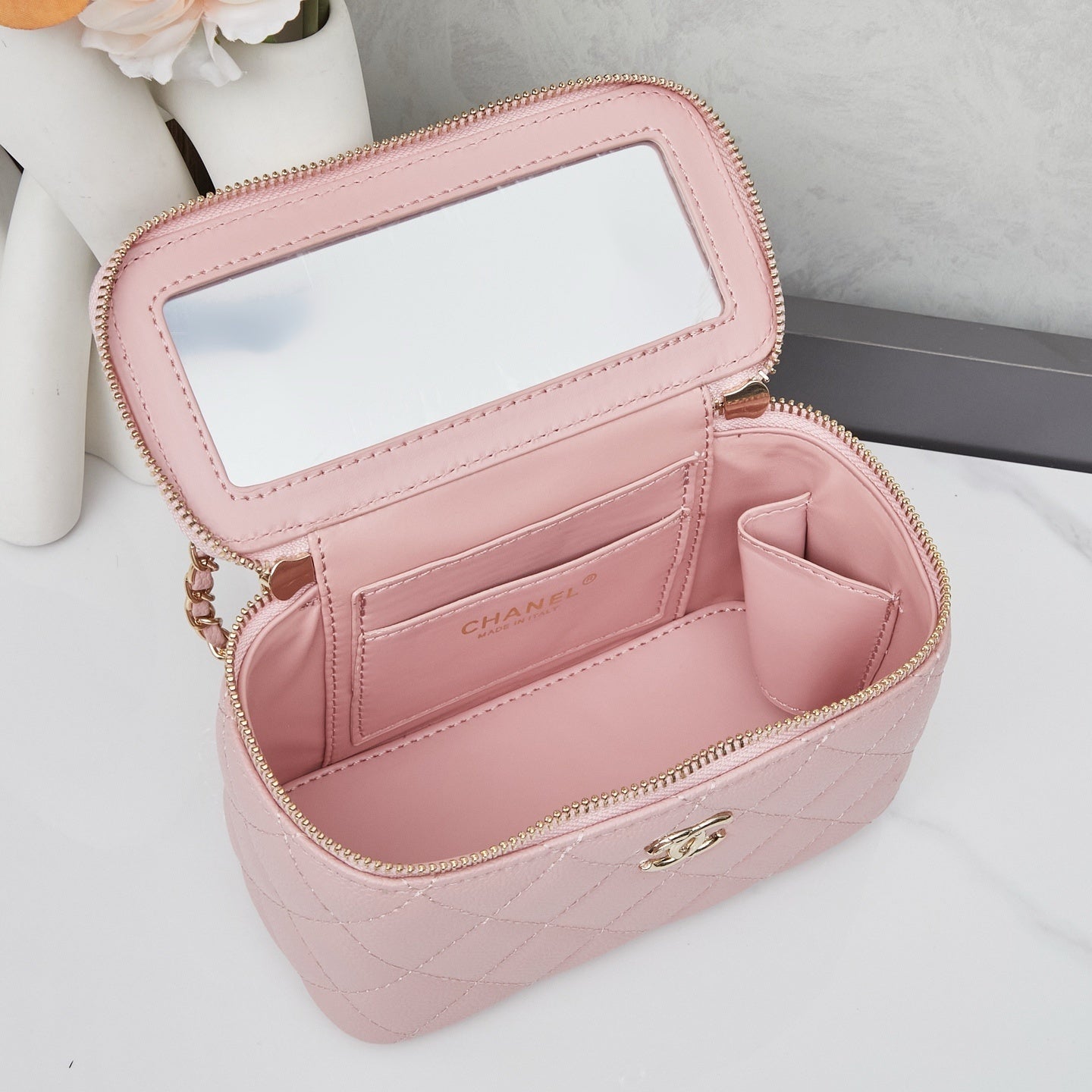 The Ivy makeup bag