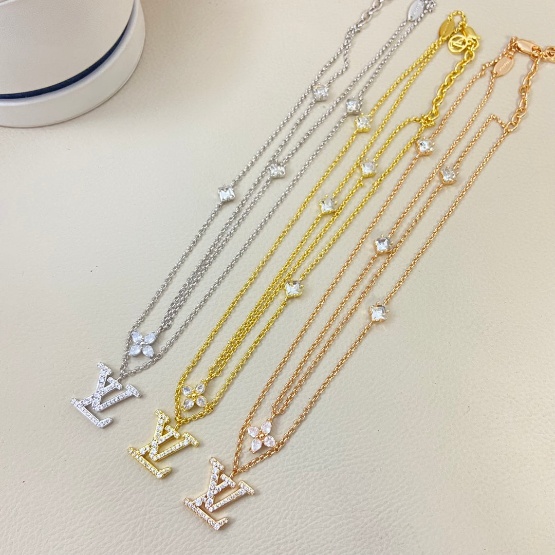 The Lily necklace