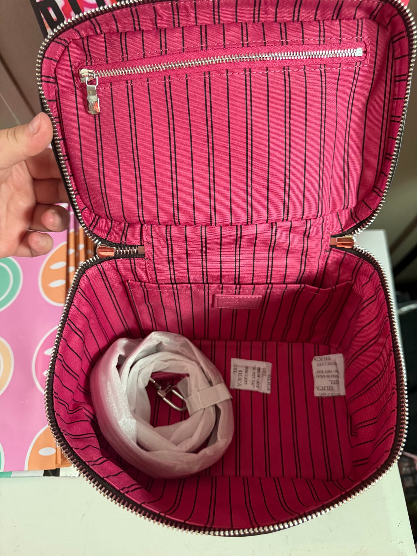 The willow makeup bag