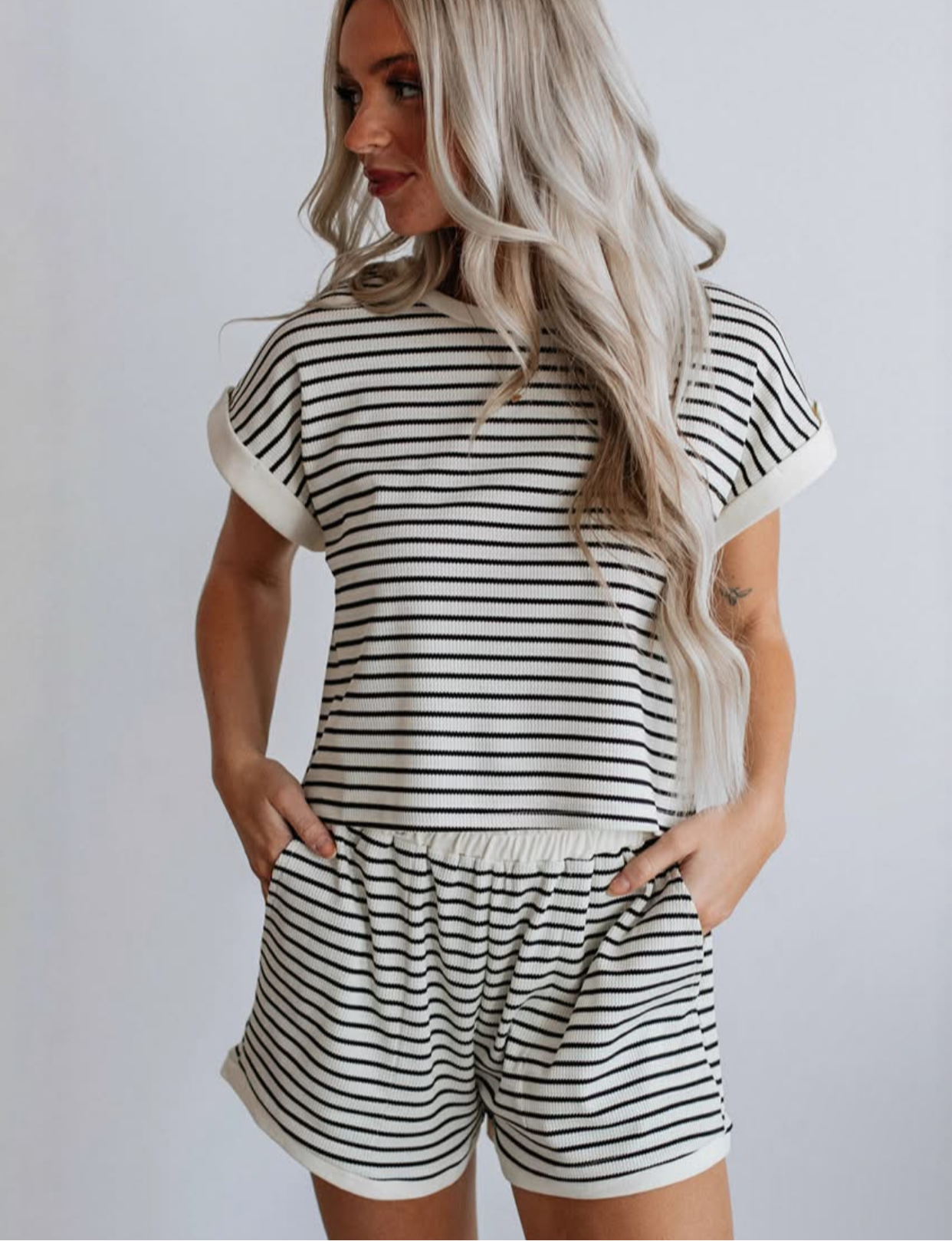 The Stripped comfort set