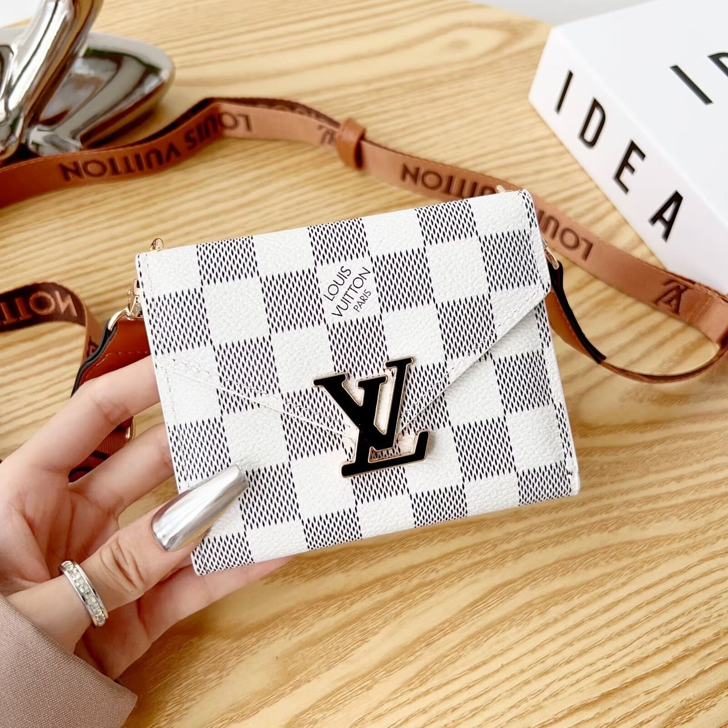 The Fiona wallet