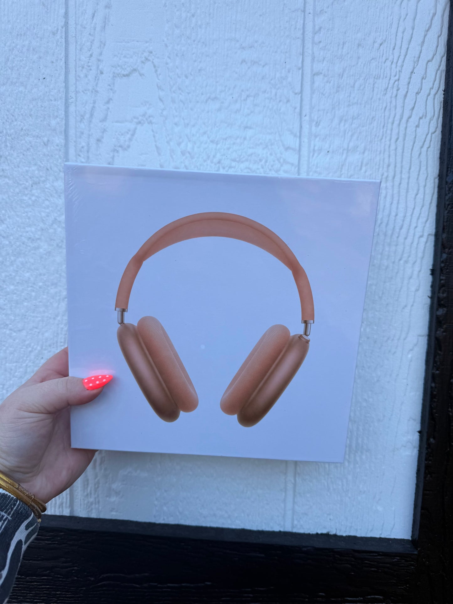 Fiona headphones