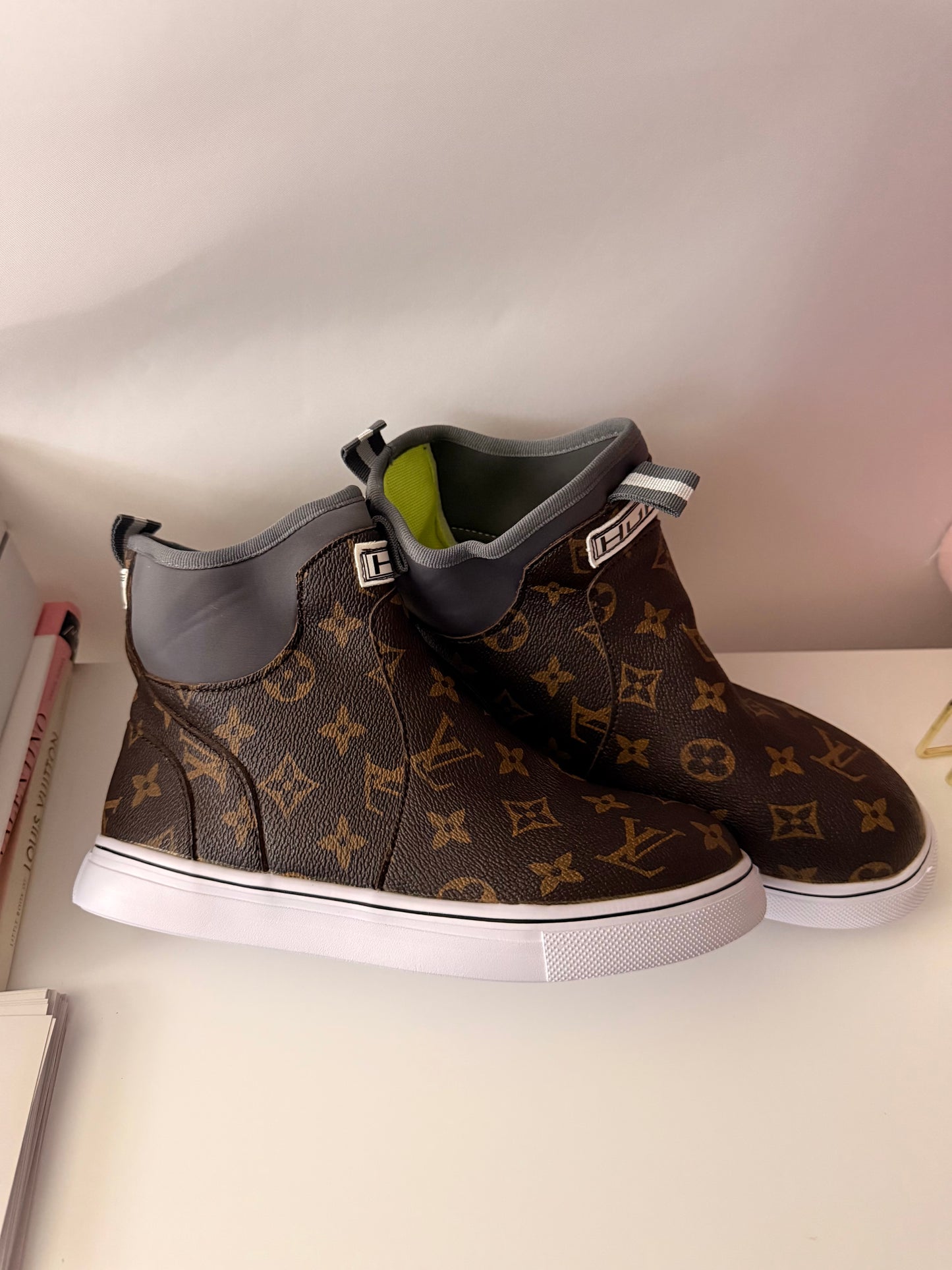 The Huk boots