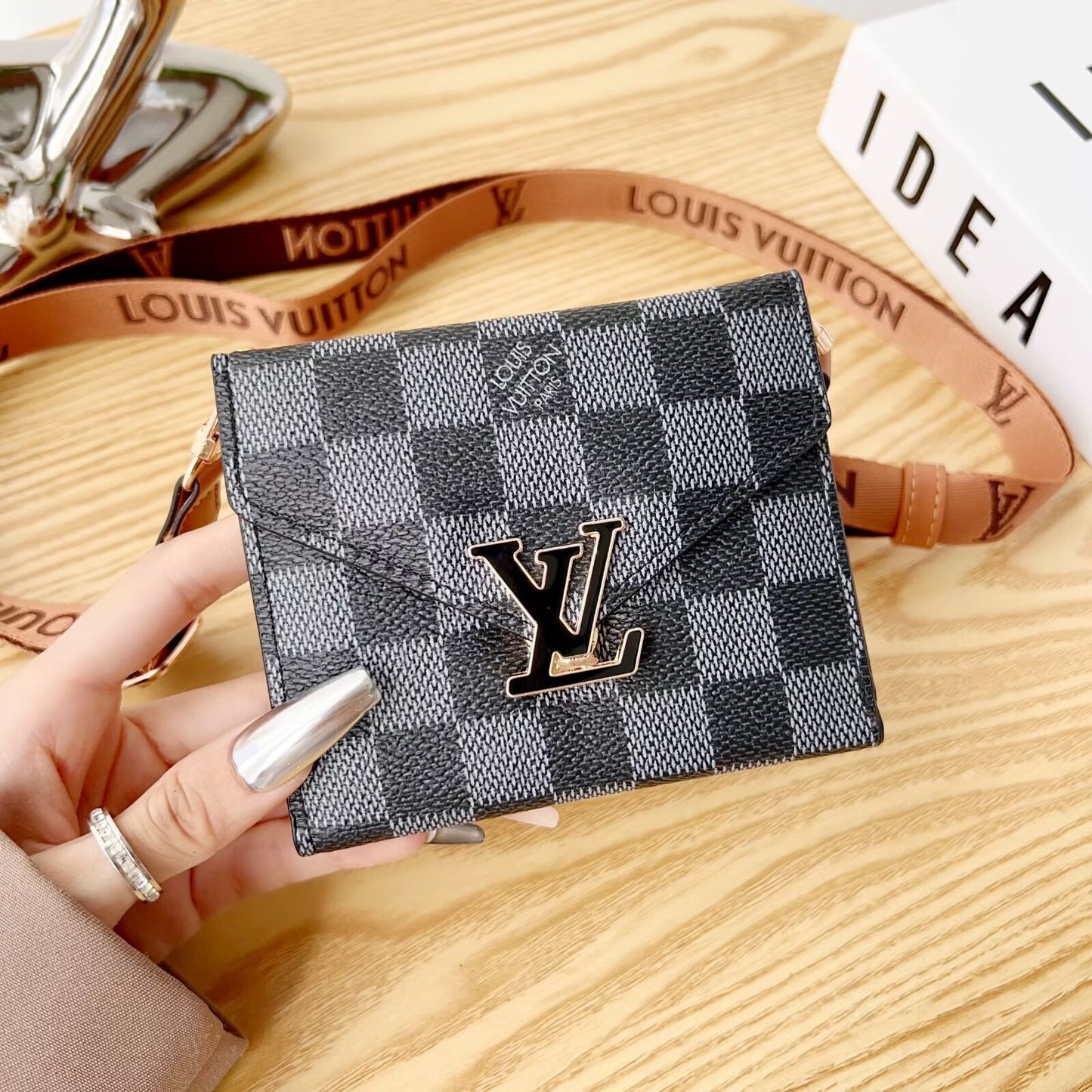 The Fiona wallet