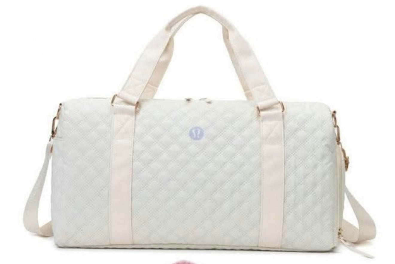 The L duffle bag