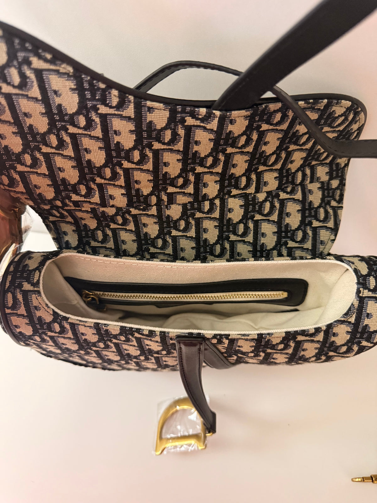 The Tia purse