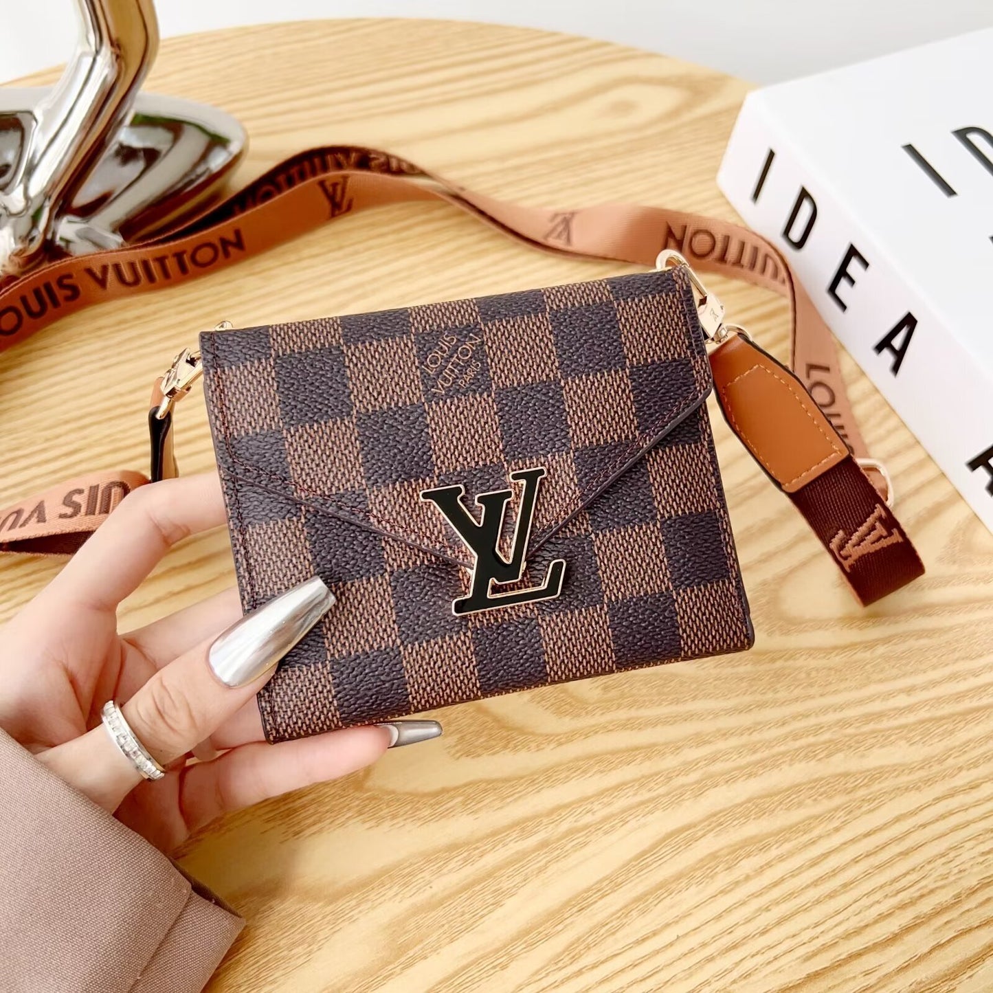 The Fiona wallet