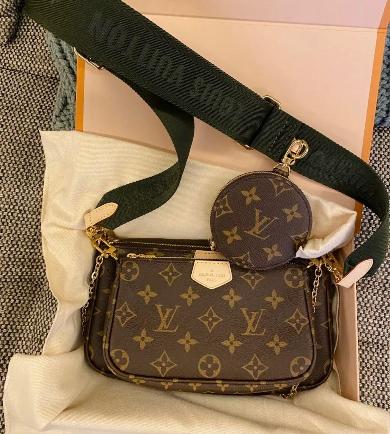 Women's Inspired Louis Vuitton bag