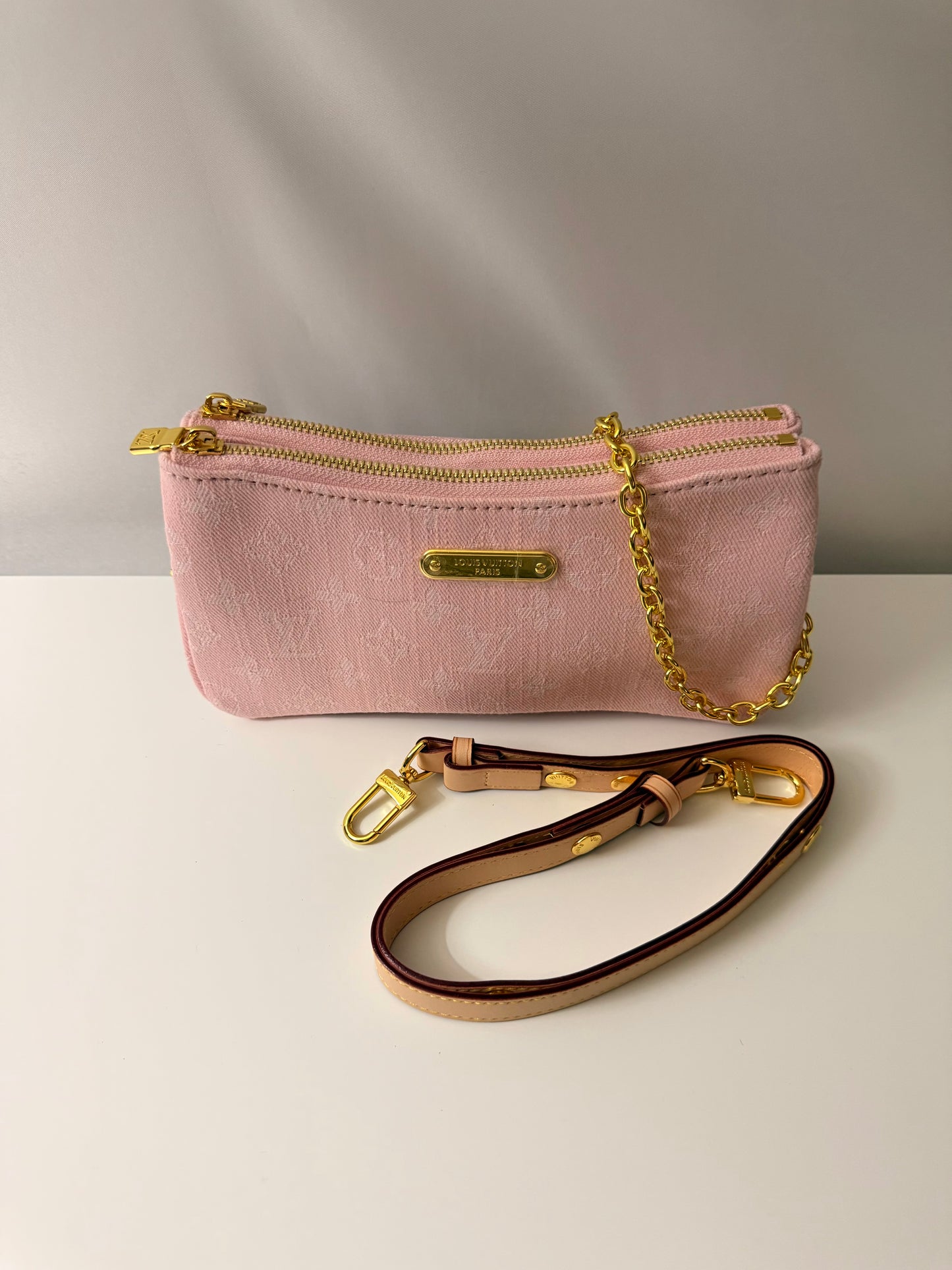 The Amelia purse