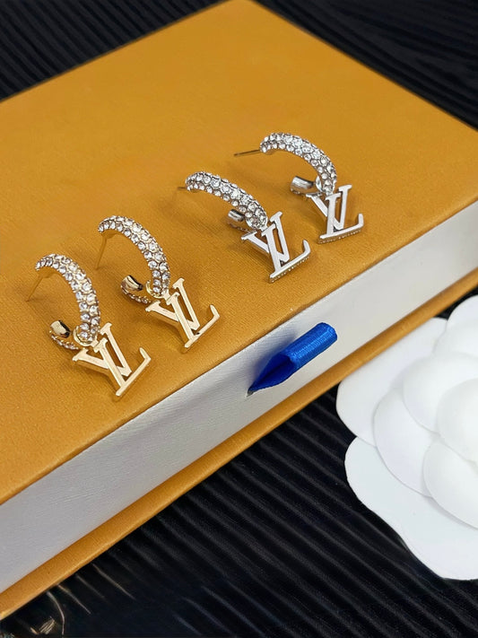The Mary earrings