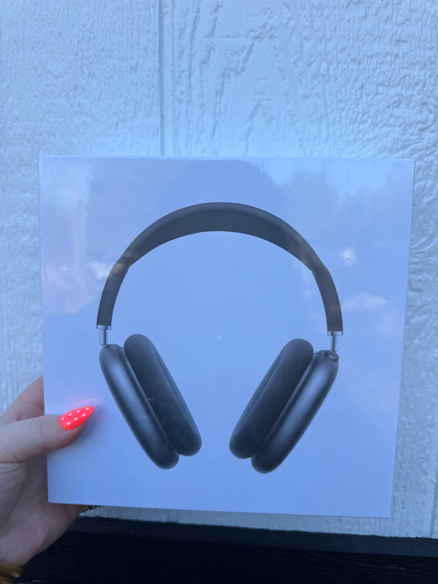 Fiona headphones