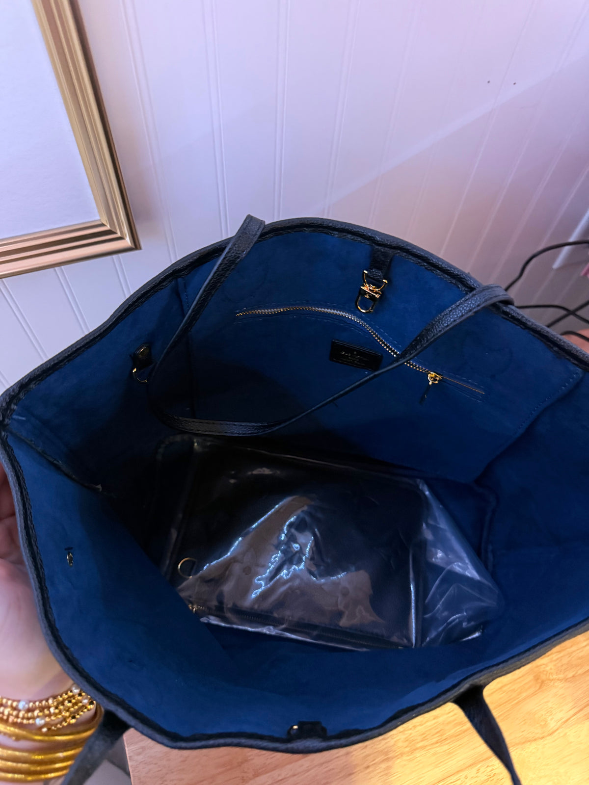 The Midnight purse