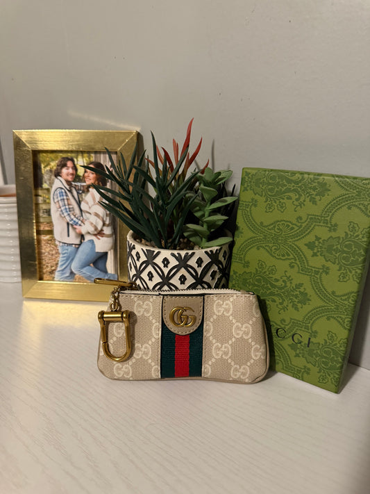 The GG tiny wallet