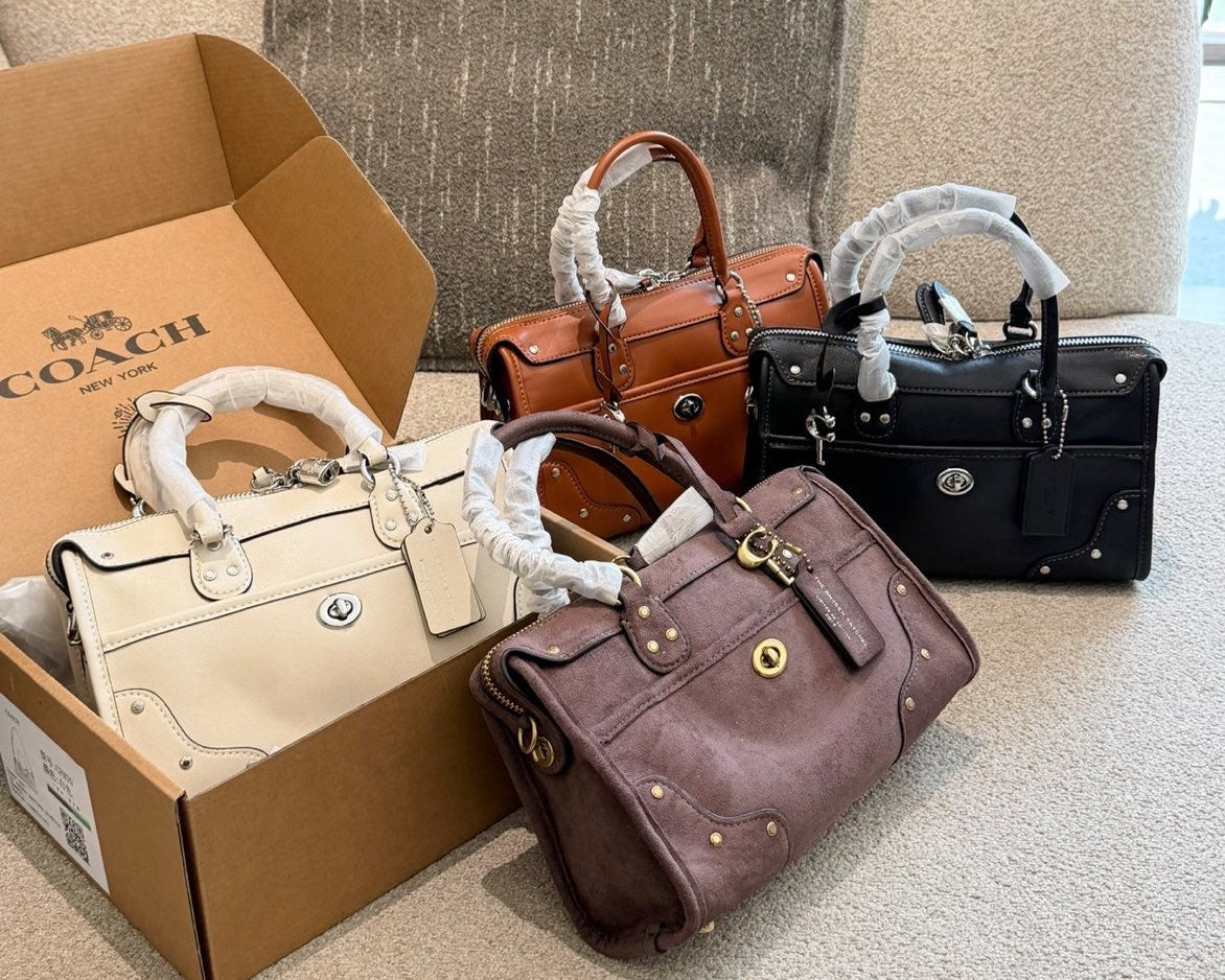 The Arica Purse