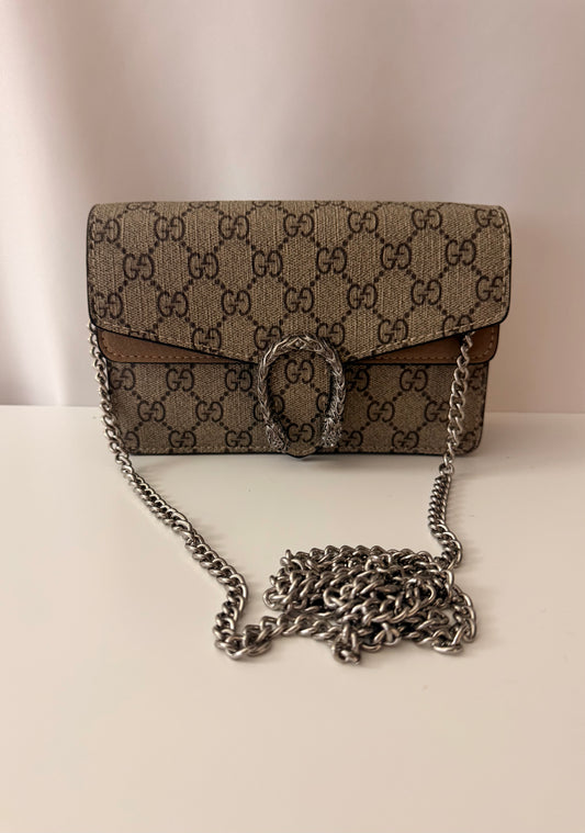The Stella purse