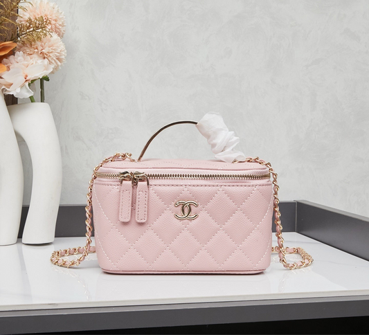 The Ivy makeup bag