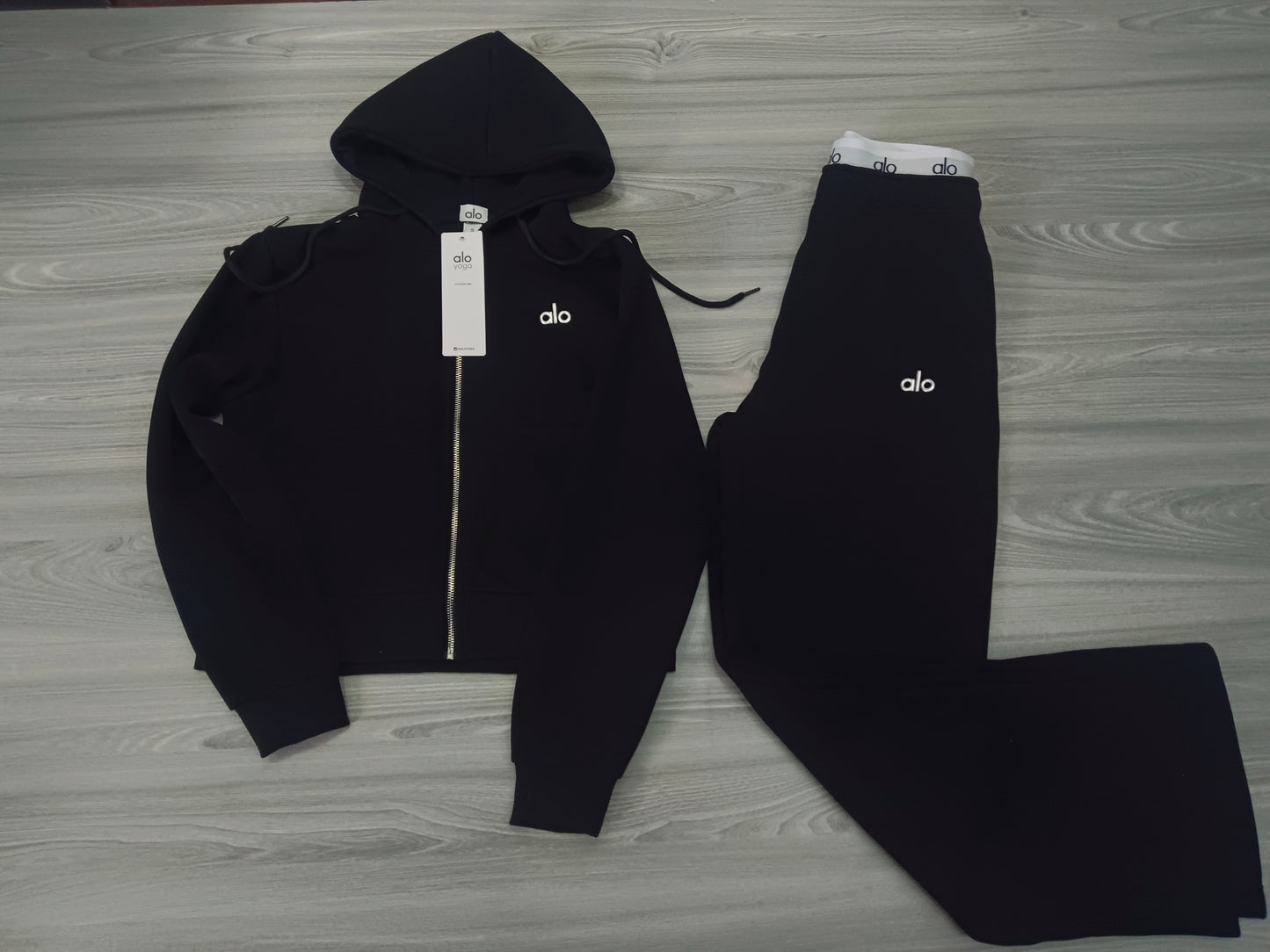 The Eve set