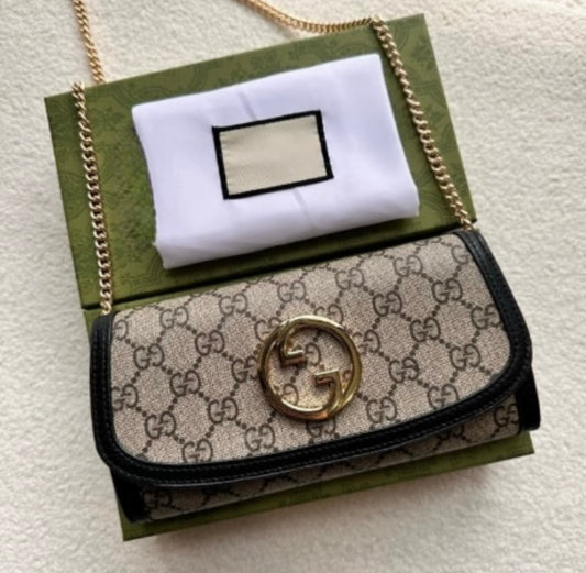 The Catherine purse