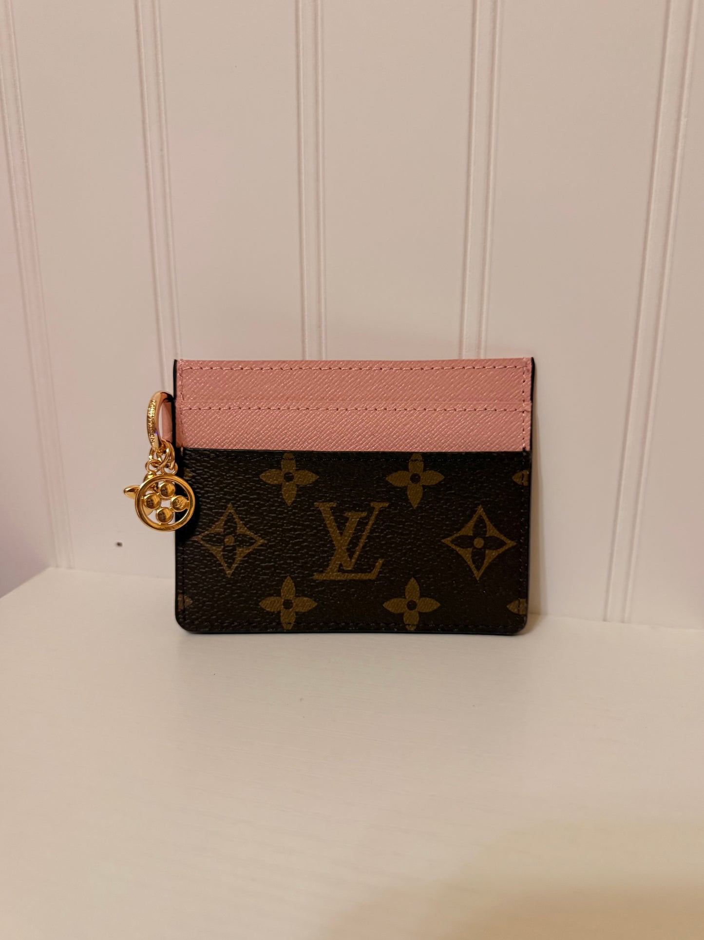 The Brit wallet