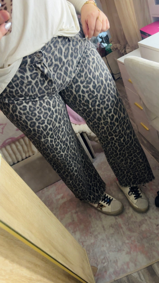Cheetah jeans