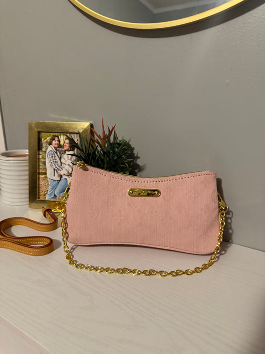 The Amelia purse