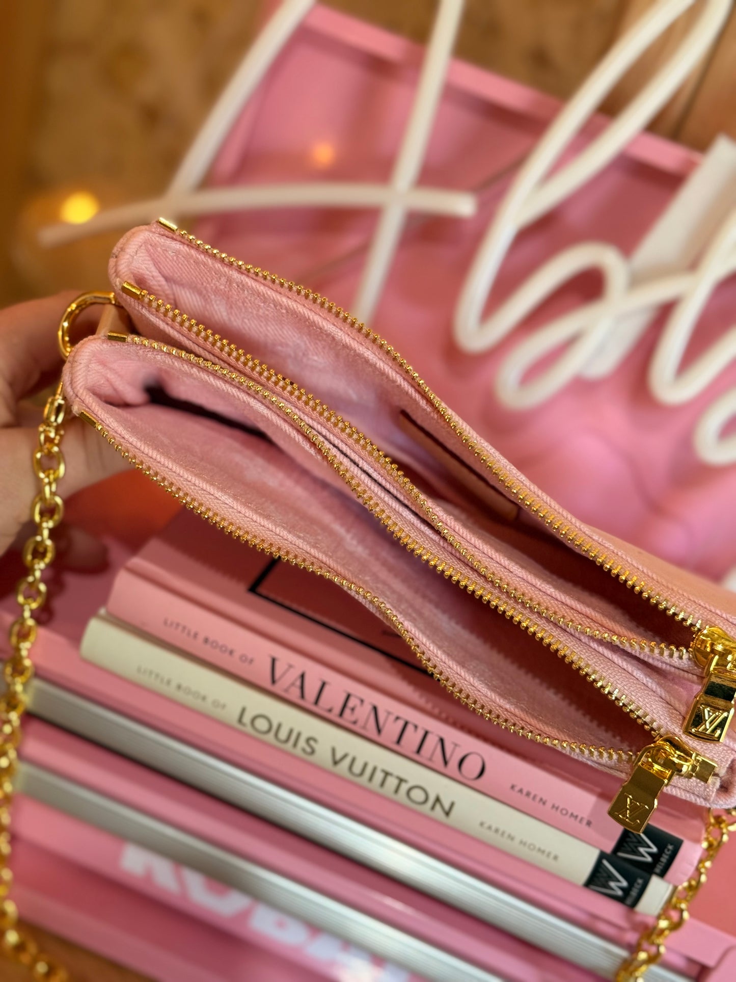 The Amelia purse