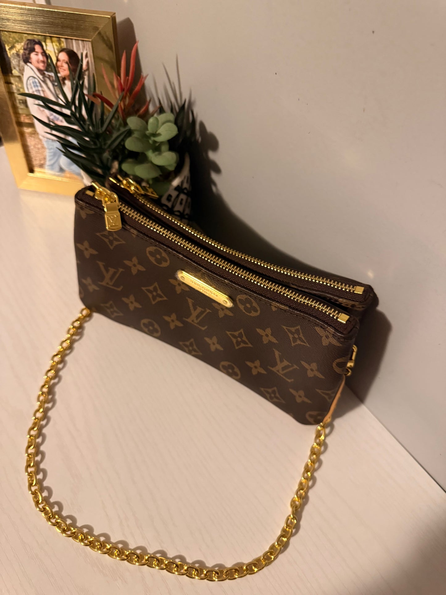 The Amelia purse