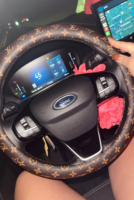 Liv steering wheel cover