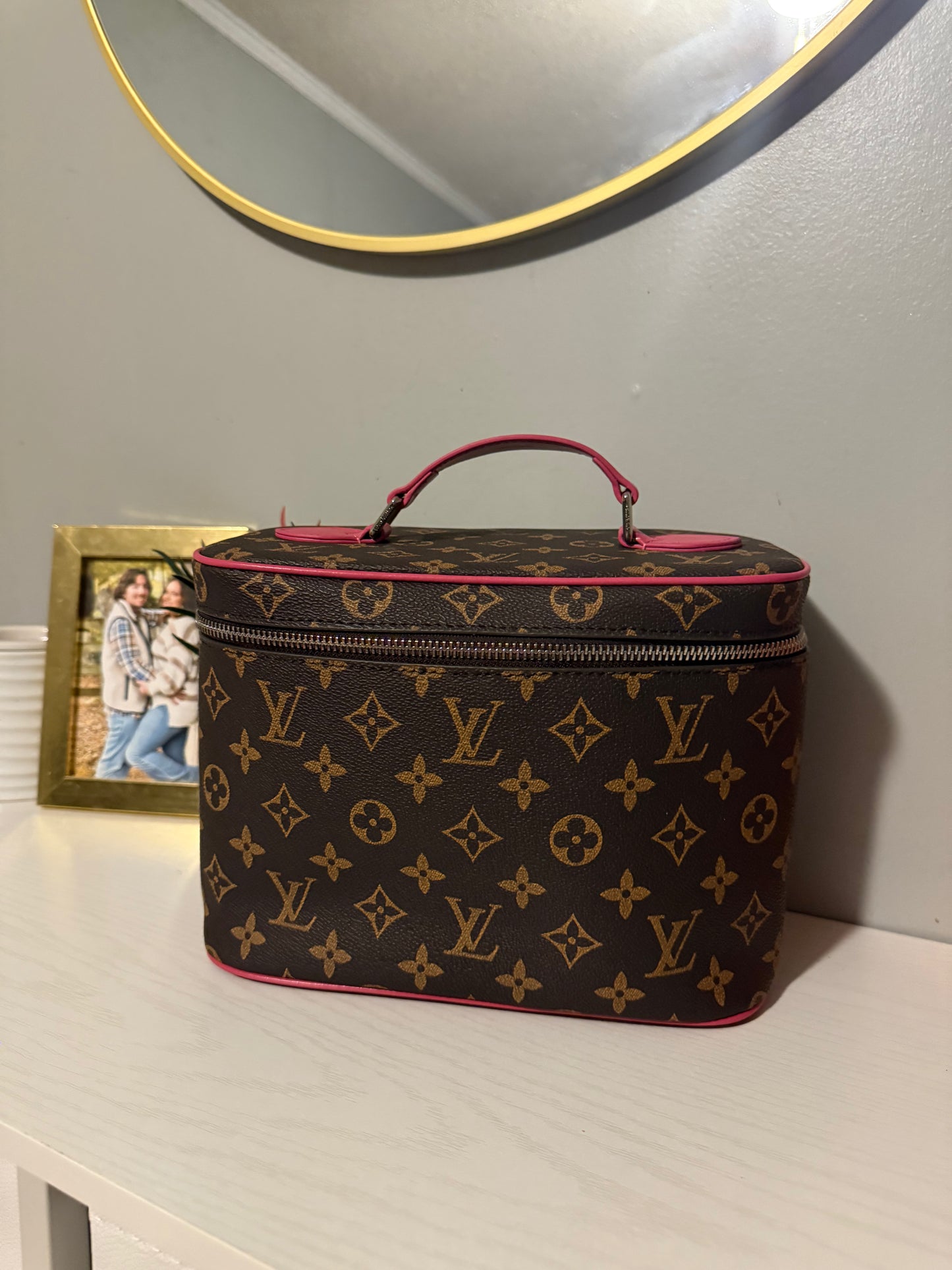 The willow makeup bag